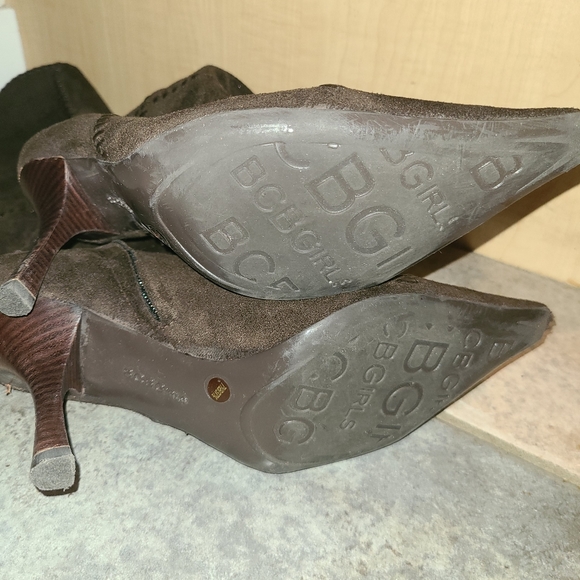 7.5  BCBGirls Y2K Brown knee high boots - Picture 3 of 14